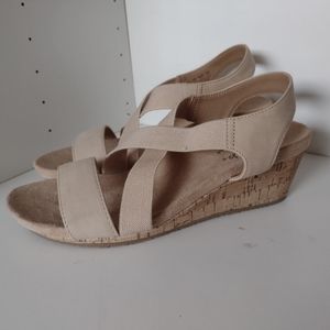 Women's LifeStride Mexico Strappy Open Toe Wedge Sandals Bone Beige Size 6.5
